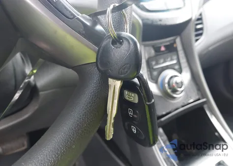 2013 Hyundai Elantra Gls from USA, damaged, VIN 5NPDH4AE5DH421698